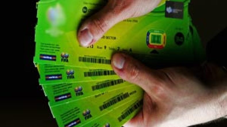 “الفيفا” و شرطة “اسكتلانديار” يعلنان الحرب على المزورين