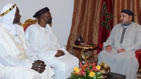 المخزن يغازل العائلة التجانية لسحب البساط من الجزائر