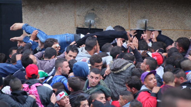 بوزيان: أوقفنا نشاط تجار السوق السوداء والأرضية ستكون جيدة يوم اللقاء