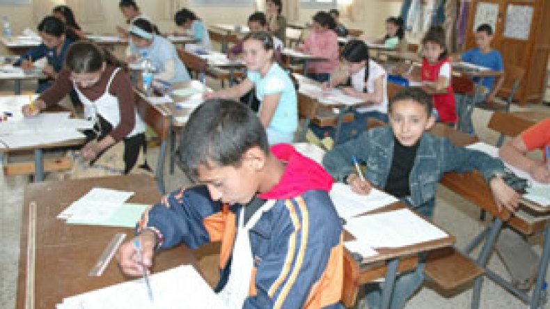 نقابة عمال التربية وأولياء التلاميذ يطالبون بنظام الإنقاذ لنجاح أبنائهم