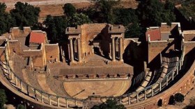 هذا هو الوجه الحقيقي لتيمقاد قبل وبعد “ماكياج” المهرجان