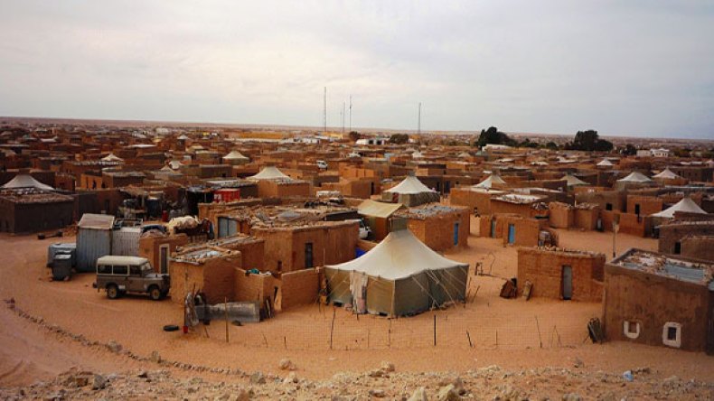 رئيسة ” المينرسو ” تزور مخيمات اللاجئين الصحراويين