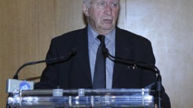 بن‭ ‬صالح‭ ‬يستقبل‭ ‬أسقف‭ ‬الكنيسة‭ ‬الكاثوليكية‭ ‬السابق‭ ‬هنري‭ ‬تيسيي