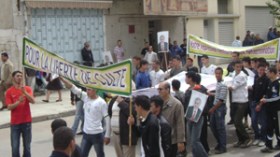 فرحات مهني يؤسس حكومة لـ 500 شخص!