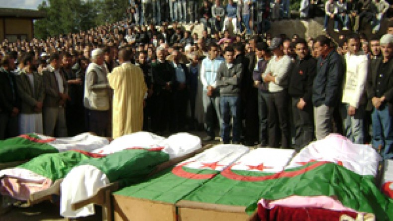 الشروق تنشر أسماءهم: ضحايا الكمين الإرهابي يشيعون في موكب جنائزي مهيب ببتيزي وزو