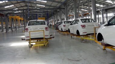 Economists: “No Algerian-Made Car Before Five Years”