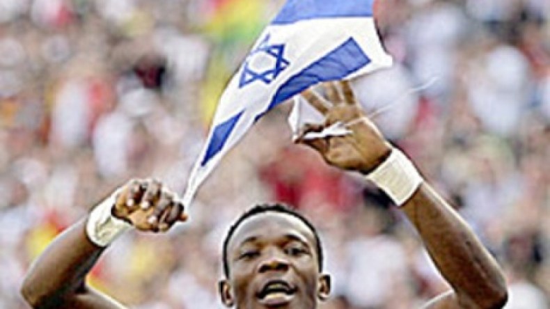 الصهاينة يضغطون على الفيفا لمعاقبة العرب والمسلمين