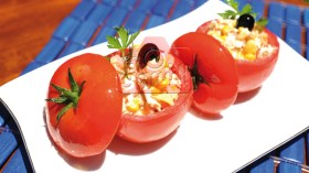 سلطة الطماطم المحشية