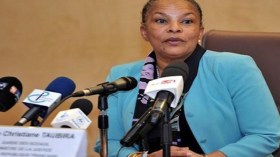 وزيرة العدل الفرنسية من الجزائر: نريد تضامنا دوليا ضد الإرهاب