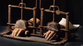 حبل المشنقة بـ1500 أورو، أداة قطع الرؤوس بـ300، وكسر الأصابع بـ4000 أورو!