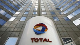 إعفاء جمركي لـ”توتال” الفرنسية عند استيراد زيوت السيارات