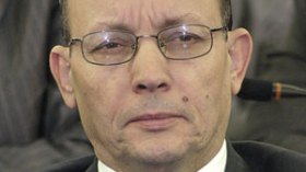 عمار تو بدون حقيبة في وهران