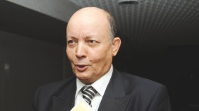 وزراء الآفلان يرفضون التئام اللجنة المركزية وعمار تو يهدد بالتصعيد