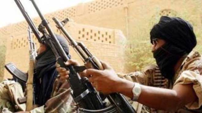 Mali's Touareg insurgents close in on key northern town of Gao