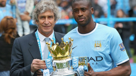 يحي توري ساخط على السيتي ويهدد بالرحيل.. بسبب بطاقة تهنئة !