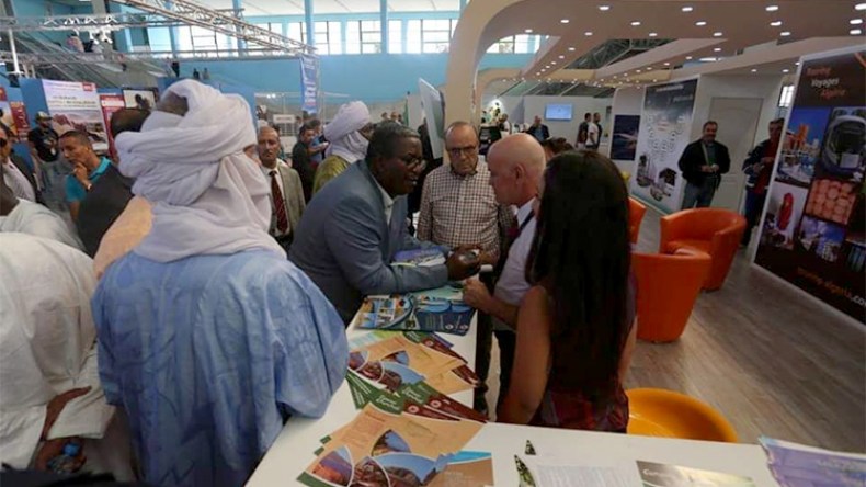 السياحة… بالباء..