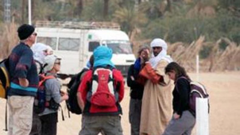 الأمن يحقق مع سياح أجانب يروجون للمسيحية في الجنوب