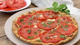 تارت التونة بالطماطم