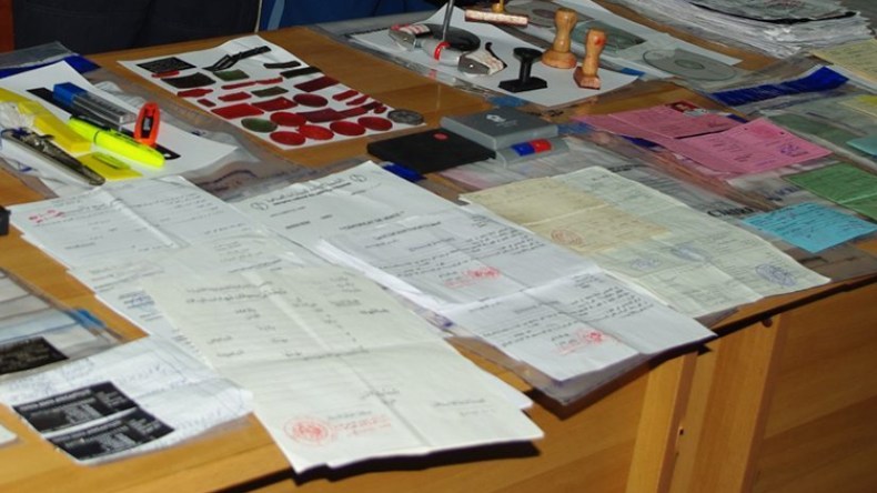 عصابة تزوّر أختام وزارة الداخلية