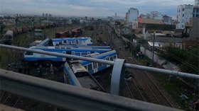 3 قتلى وأكثر من 90 جريحا في انحراف قطار في حسين داي