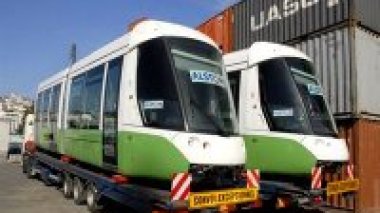 Tramway de Constantine: les premières rames au port d’Alger