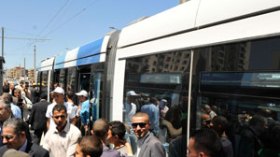 فضيحة في مراسم انطلاق أول رحلة لترامواي الجزائر ( فيديو )