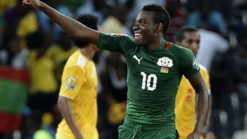 تعداد شبه متكامل لمنتخب بوركينافاسو ضد “الخضر”