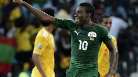 تعداد شبه متكامل لمنتخب بوركينافاسو ضد “الخضر”