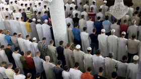 مسابقة لإنتقاء أئمة لصلاة التراويح في الخارج