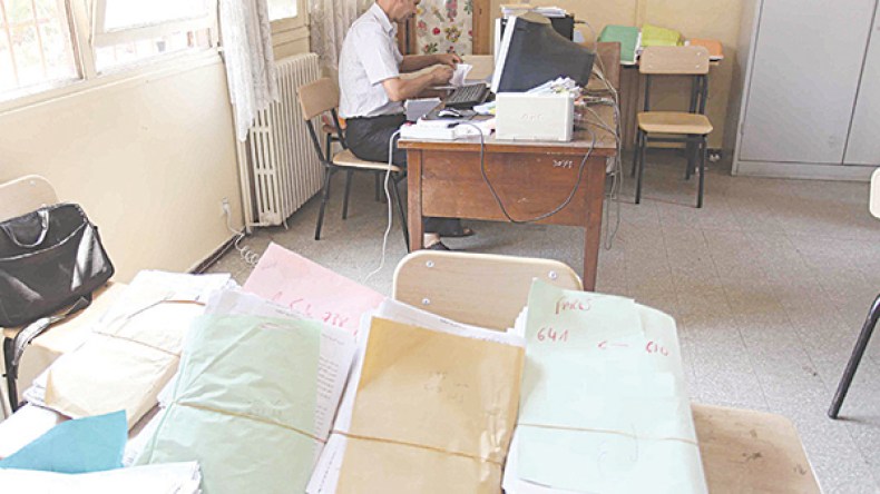 مليون طلب عمل مقابل 432 ألف منصب!