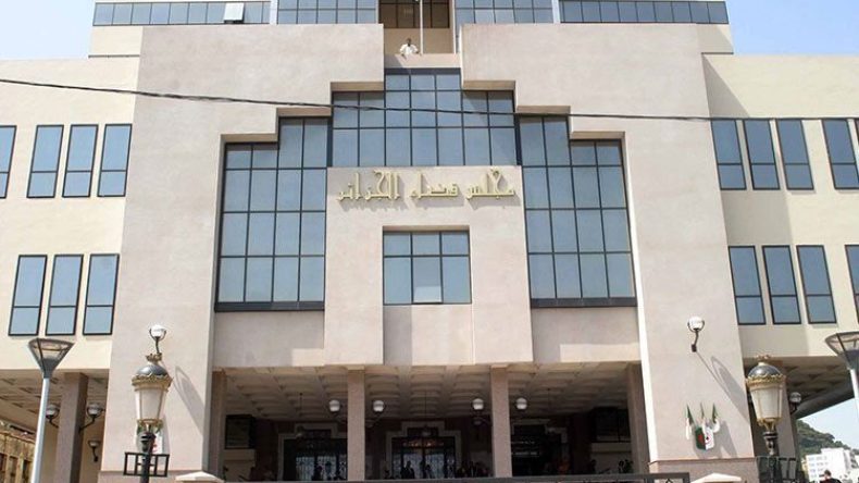 قضية الوالي مصطفى لعياضي مؤجلة إلى 15 مارس