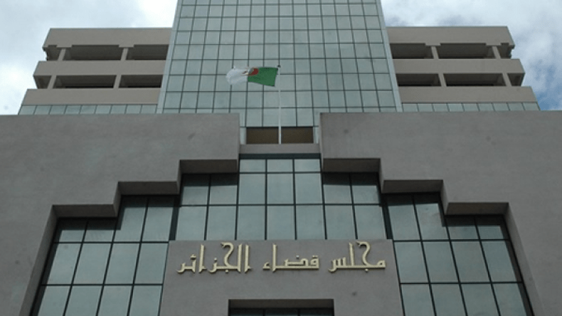 هكذا أغرقت عصابة “الأدراري” سوق “السكوار” بالعملة المزورة!