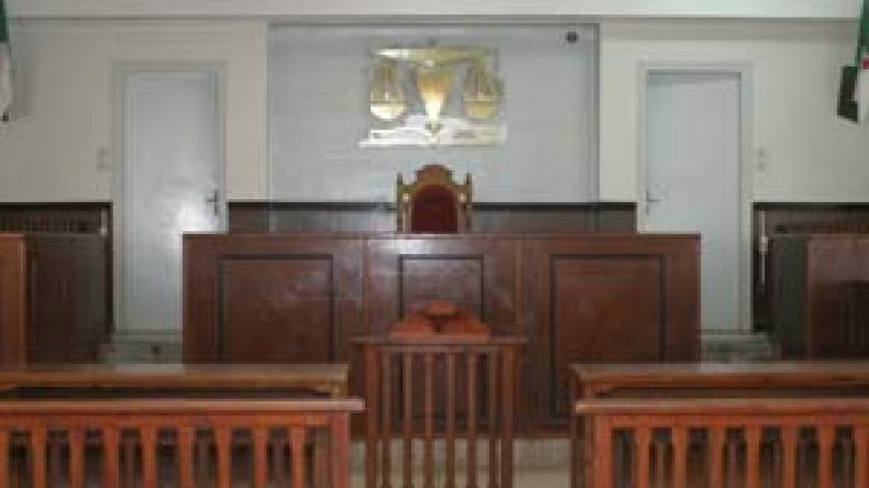 27‮ ‬شخصا‮ ‬أمام‮ ‬محكمة‮ ‬الأربعاء‮ ‬بتهمة‮ ‬الانتماء‭ ‬إلى‭ ‬تنظيم‮ ‬مسلح