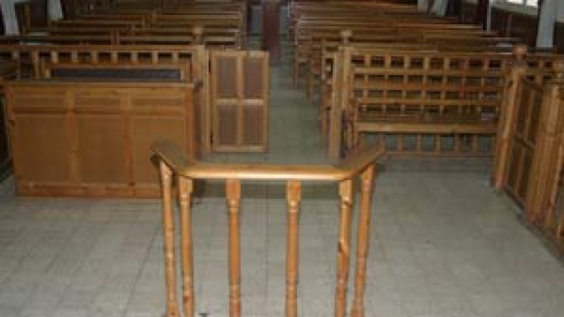 باع جواز سفره وبطاقة هويته مقابل 10 ملايين لهارب من العدالة