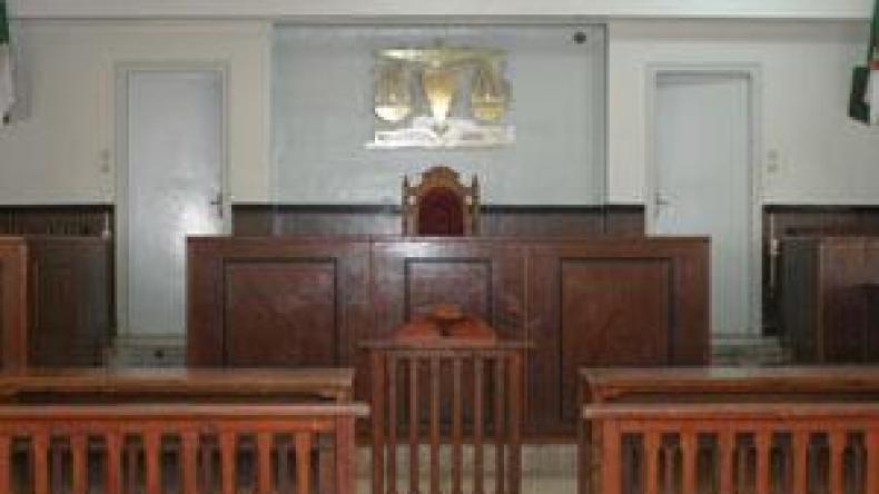 موظفة مزيفة بوزارة المجاهدين تحتال على الأسرة الثورية وتستنزف أموالهم