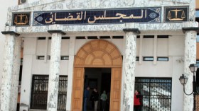 شخص من سكيكدة دفع 120 مليون لتخفيف الحكم عن شقيقه في قضية مخدرات