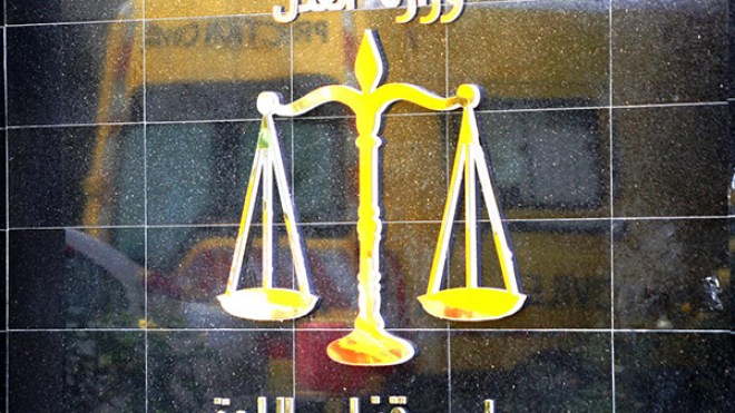 قاض “متهم” بصفة شاهد وشاهد في وضع “متهم فوق العادة”