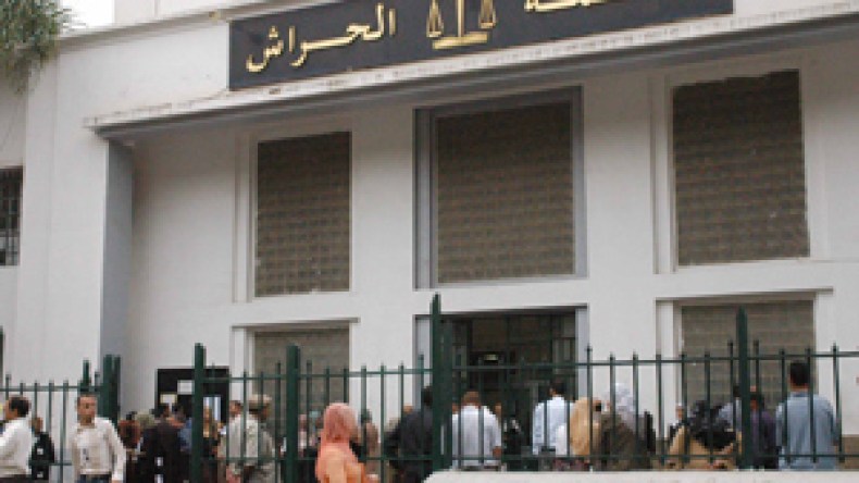 جزّار يهدد طالب ثانوي بصور خليعة للإعتداء عليه جنسيا