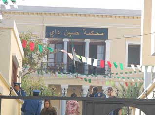 Une ancienne fonctionnaire de Saidal utilise sa fille pour escroquer des émigrés