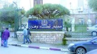 Accusés de passation de marché « douteux ».. Le P-DG de la société « TPL » d’Oran et neuf autres employés devant la justice