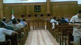 المحضرون القضائيون يطالبون بتأمينهم في المناطق النائية