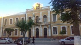 شاب‭ ‬يطعن‭ ‬صديقه‭ ‬حتى‭ ‬الموت‭ ‬داخل‭ ‬محكمة‭ ‬رأس‭ ‬الماء‭ ‬ببلعباس