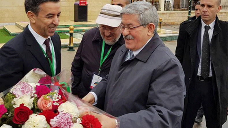 ميثاق الشراكة بين القطاعين العام والخاص..خوصصة أم تنازل؟