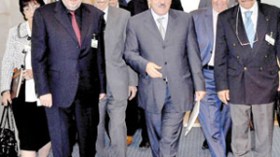 الزيادة‭ ‬في‭ ‬الأجر‭ ‬الأدنى‭ ‬المضمون‭ ‬لا‭ ‬ينبغي‭ ‬أن‭ ‬تتجاوز‭ ‬5‭ ‬آلاف‭ ‬دينار‭!‬