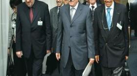 بوتفليقة يأمر بعقد الثلاثية في  سبتمبر القادم