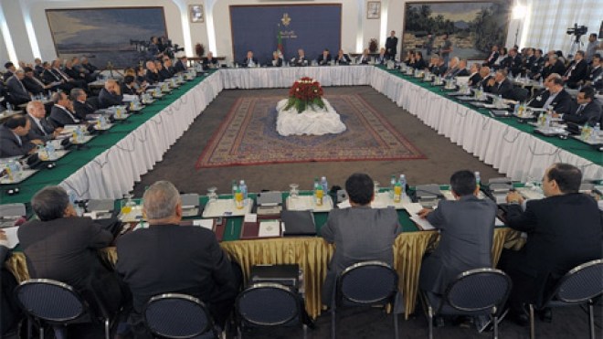 الأجور في جدول أعمال الثلاثية الأحد المقبل