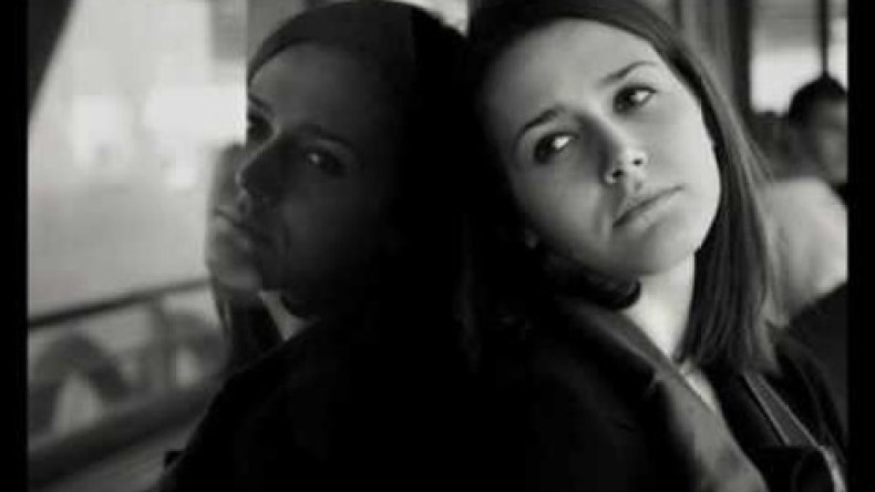 ألتزمت الصمت فكان العذاب نصيبي