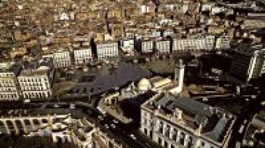 Métro : tronçon Grande Poste-Place des Martyrs , la plus grande prudence requise