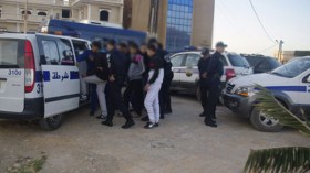 جماعة أشرار تترصد سائقي “الكلونديستان ” وتسلبهم مركباتهم