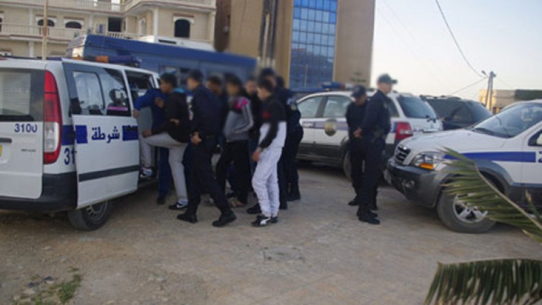 جماعة أشرار تترصد سائقي “الكلونديستان ” وتسلبهم مركباتهم